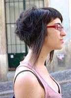 cieniowane fryzury krótkie - uczesanie damskie z włosów krótkich cieniowanych zdjęcie numer 203B